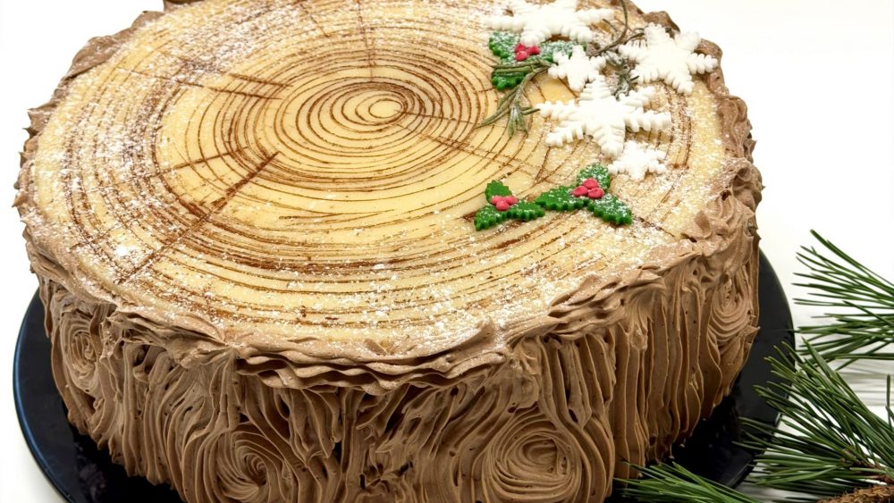 Totre als Baumscheide mit Schneeflocken