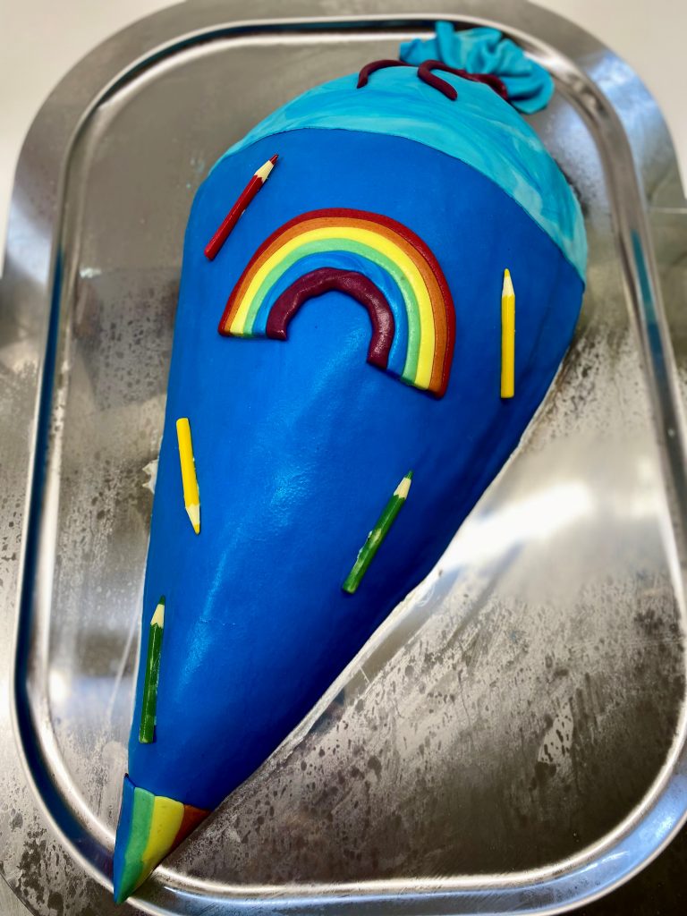 Schultüten-Torte