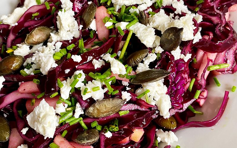 Blaukratsalat mit Kürbiskerne